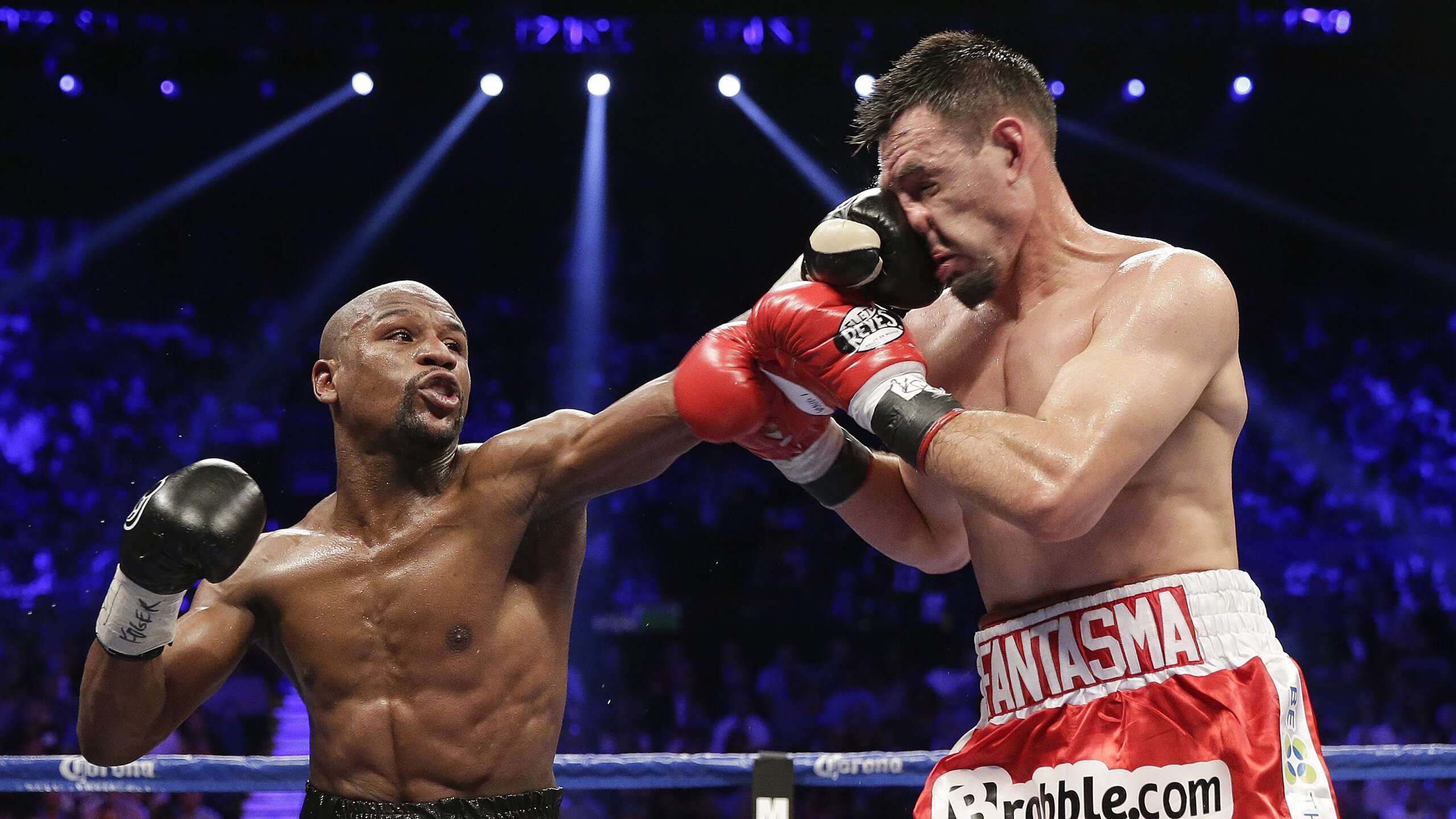 “埃尔斯·霍斯特为南非队创造无懈可击的防守”